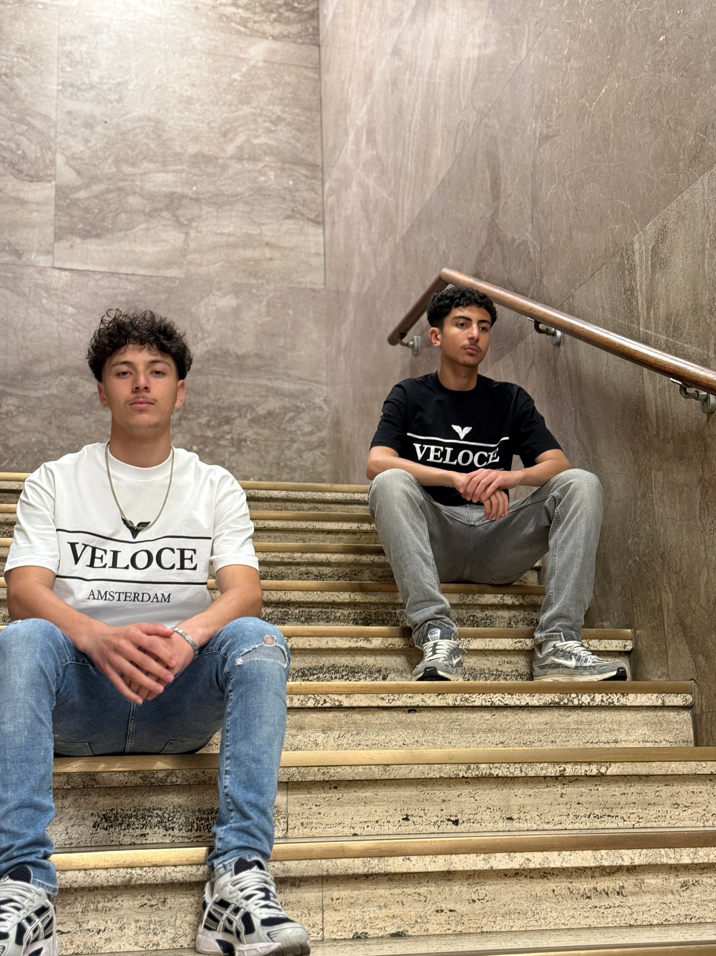VELOCE AMSTERDAM - Oversized Tee - Wit