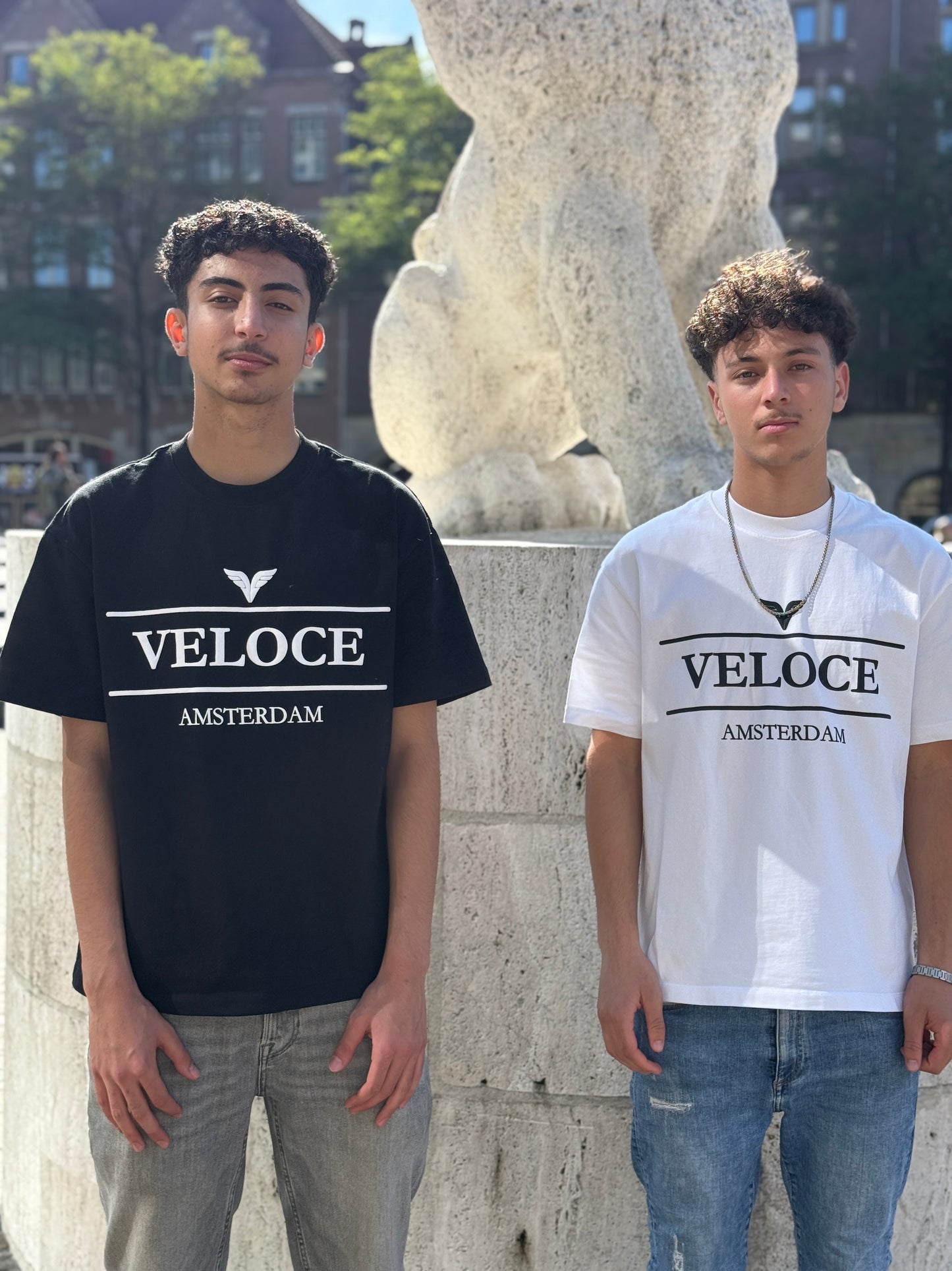 Veloce Amsterdam - Oversized Tee - Zwart